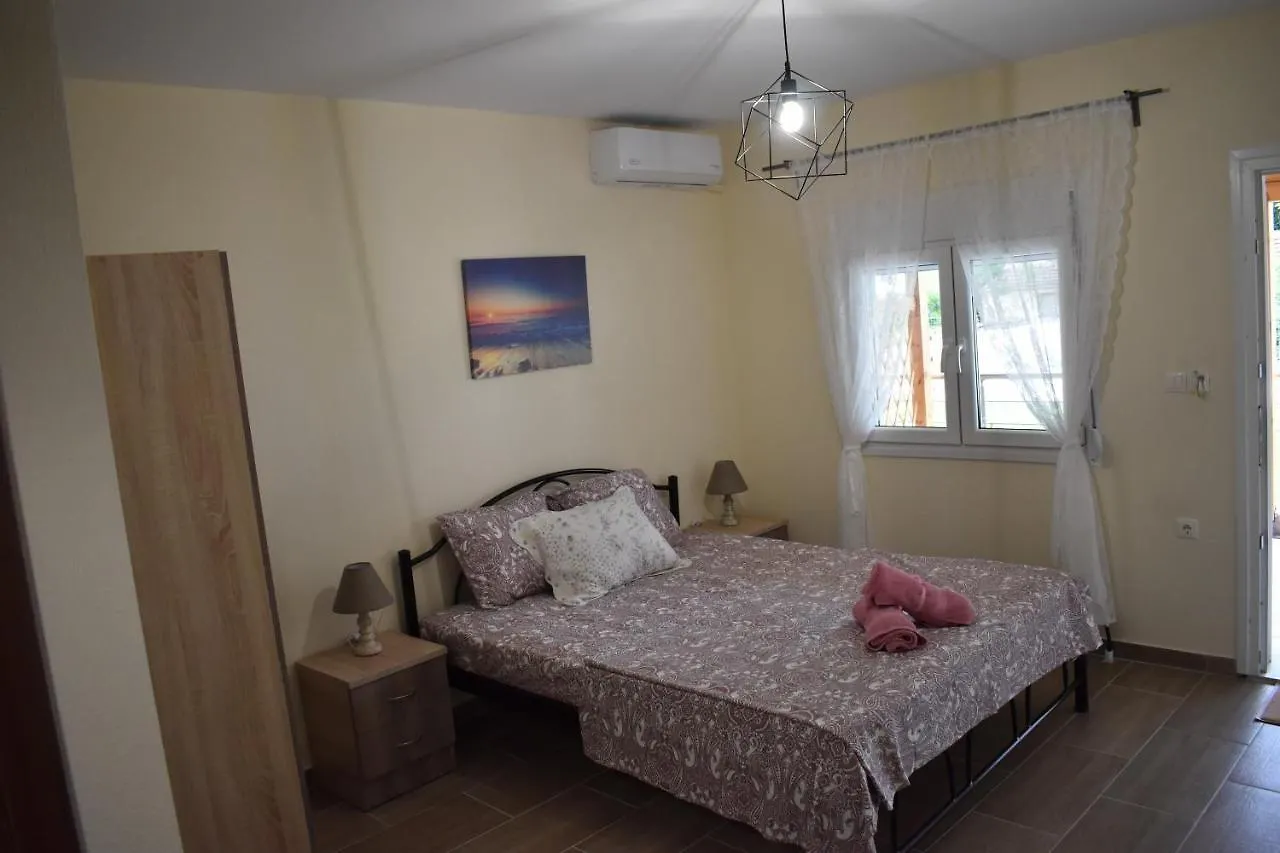Kefalas Studio Apartment Nea Kallikrateia