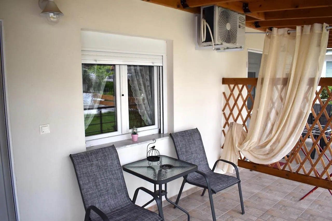 Kefalas Studio Apartment Nea Kallikrateia 0*,  Greece